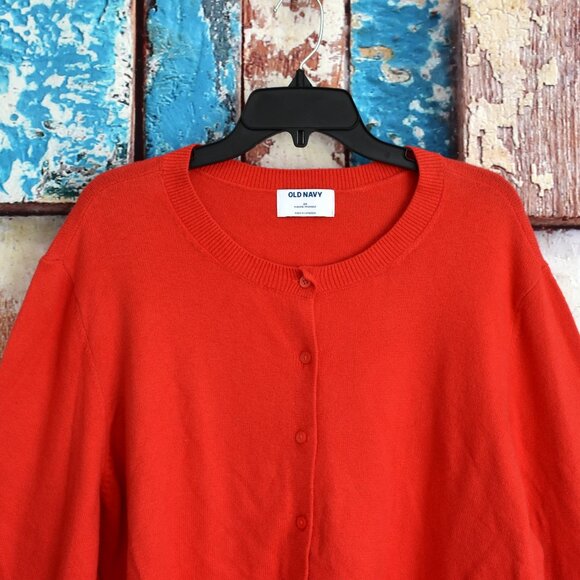 Women's Old Navy SoSoft Crop Cardigan Sweater Long Sleeve SIZE 3X Auburn NEW - Picture 2 of 9